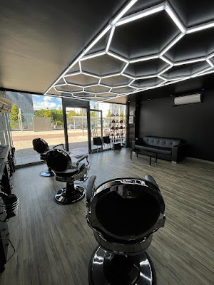 ROU.S BARBERSHOP à Cenon