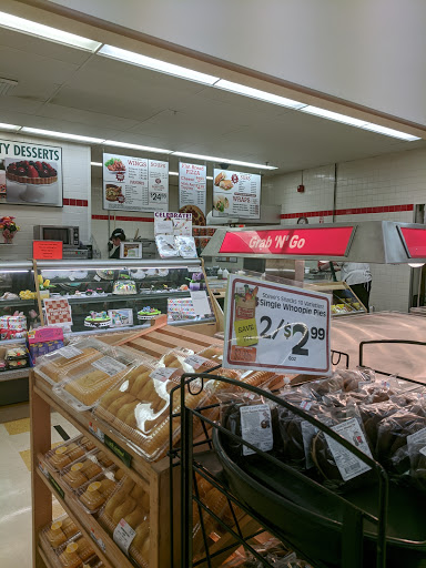 Grocery Store «Market Basket», reviews and photos, 27 Portsmouth Ave, Stratham, NH 03885, USA