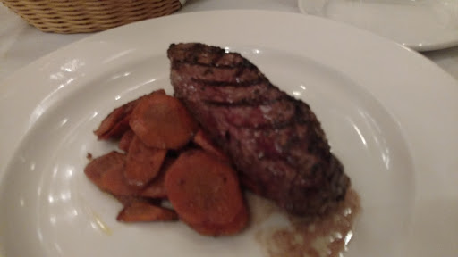 Restaurant «Eleven Restaurant & Lounge», reviews and photos, 408 1st Ave E, Williston, ND 58801, USA