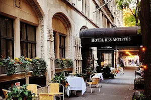 Hotel Des Artistes image