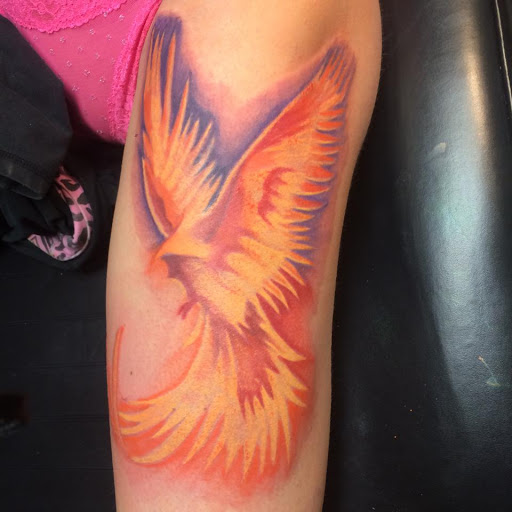 Tattoo Shop «Guerilla Tattoo», reviews and photos, 19 W King St, Shippensburg, PA 17257, USA