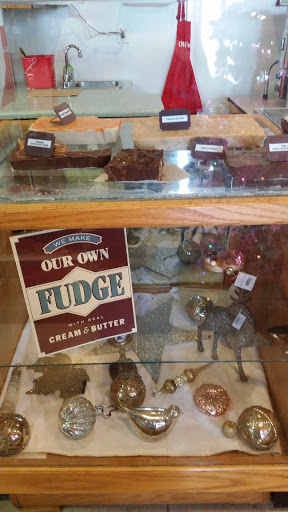 Gift Shop «Sleighbells Of Sherwood (Seasonal Business Open July1-December 23)», reviews and photos, 23855 SW 195th Pl, Sherwood, OR 97140, USA