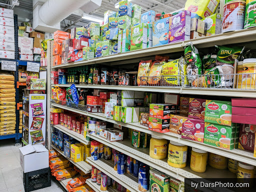 Indian Grocery Store «Tulsi Grocers», reviews and photos, 873 E Schaumburg Rd, Schaumburg, IL 60194, USA