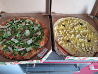 Plats et boissons du Pizzas à emporter La folie pizza à Salon-de-Provence - n°1