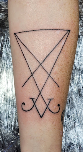 Explore beautiful tattoo ideas for females, creative tattoo ideas in Meridian, available at SK-Tattoo1