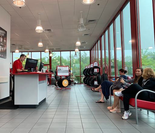 Tire Shop «Discount Tire Store - Farragut, TN», reviews and photos, 11201 Kingston Pike, Farragut, TN 37934, USA