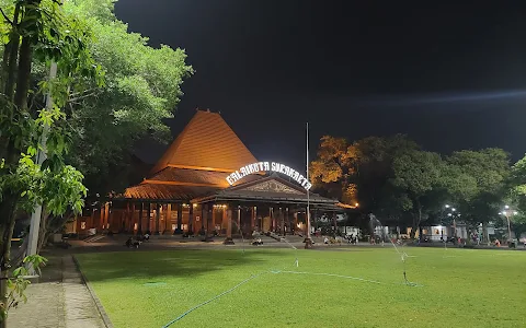 Taman Balai Kota Solo image