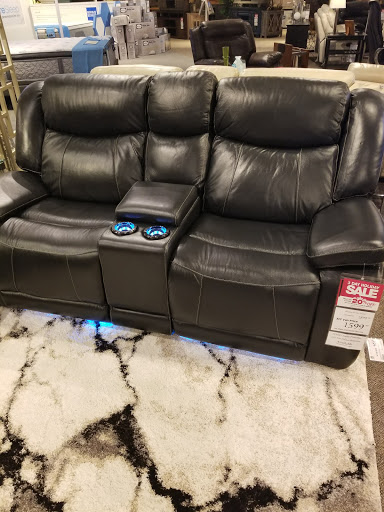 Furniture Store «Art Van Furniture - Waterford», reviews and photos, 5053 Dixie Hwy, Waterford Twp, MI 48329, USA