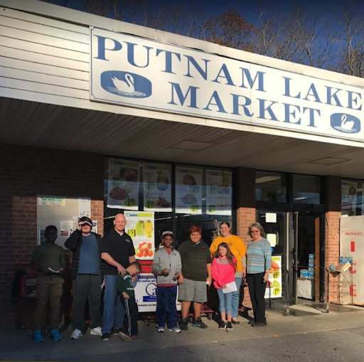 Putnam Lake Market, 74 Fairfield Dr, Patterson, NY 12563, USA, 