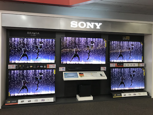 Appliance Store «P.C. Richard & Son», reviews and photos, 3440 Berlin Turnpike, Newington, CT 06111, USA