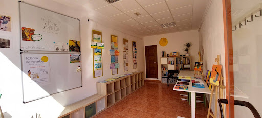 El Punto Amarillo, Escuela de Arte en Ocaña,Toledo