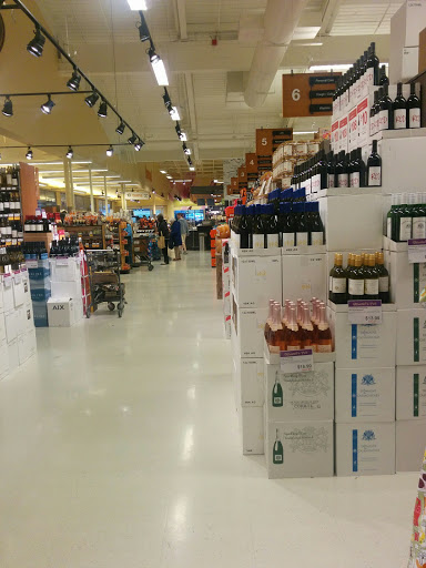 Gourmet Grocery Store «Metropolitan Market Magnolia», reviews and photos, 3830 34th Ave W, Seattle, WA 98199, USA