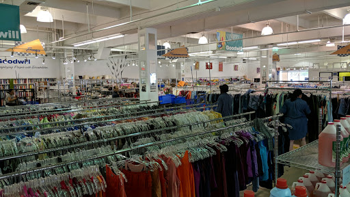 Home Goods Store «Goodwill Superstore», reviews and photos
