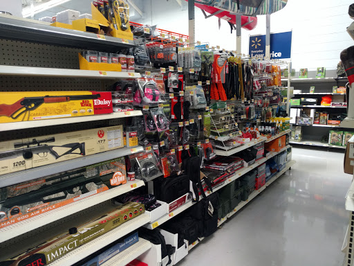 Department Store «Walmart Supercenter», reviews and photos, 1500 Armory Dr, Franklin, VA 23851, USA