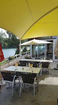 Atmosphère du Restaurant français Le Cabanon Plage à Grigny - n°17