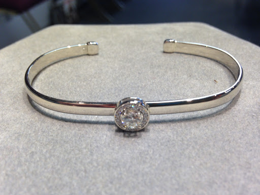 Jewelry Repair Service «A Jewelers Workshop», reviews and photos, 85 N Main St, Randolph, MA 02368, USA