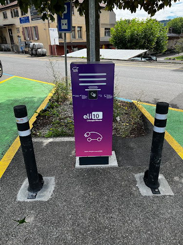 Borne de recharge de véhicules électriques MOVE Station de recharge Le Landeron