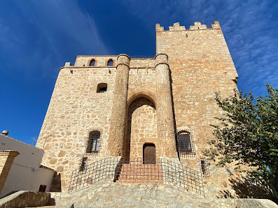 Castillo de Manzaneque C. Castillo, 1, 45460 Manzaneque, Toledo, España