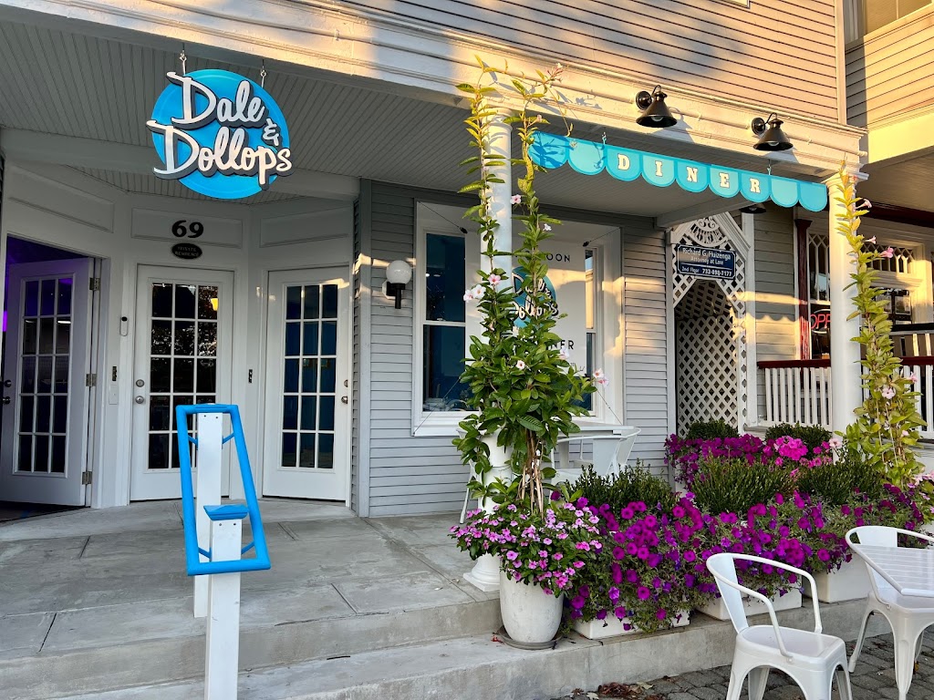 Dale and Dollops 07756