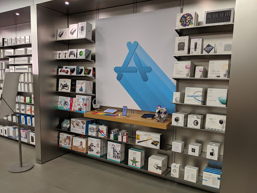 Computer Store «Apple Roseville», reviews and photos, 1151 Galleria Blvd, Roseville, CA 95678, USA