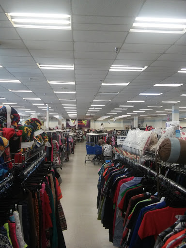 Thrift Store «Goodwill Tampa Store», reviews and photos, 4102 W Hillsborough Ave, Tampa, FL 33614, USA