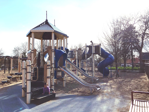 Recreation Center «North Dale Recreation Center», reviews and photos, 1414 St Albans St N, St Paul, MN 55117, USA