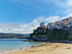 Playa de El Escanu'in fotoğrafı ve yerleşim