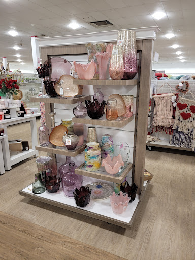 Department Store «HomeGoods», reviews and photos, 43635 W Oaks Dr, Novi, MI 48377, USA