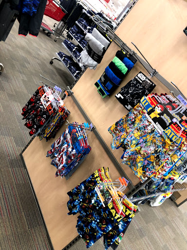 Department Store «Target», reviews and photos, 1 Mystic View Rd, Everett, MA 02149, USA