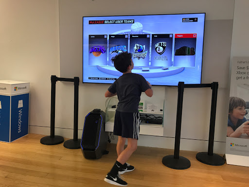 Computer Store «Microsoft Store - Kenwood Towne Centre», reviews and photos, 7875 Montgomery Rd #2205, Cincinnati, OH 45236, USA