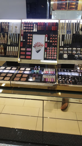 Department Store «Saks Fifth Avenue», reviews and photos, 9700 Collins Ave, Bal Harbour, FL 33154, USA