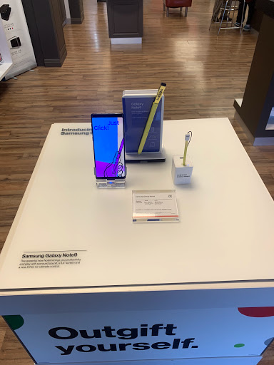 Cell Phone Store «TCC, Verizon Wireless Premium Retailer», reviews and photos, 821 Gap Newport Pike, Avondale, PA 19311, USA