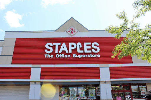 Office Supply Store «Staples», reviews and photos, 14497 Potomac Mills Rd, Woodbridge, VA 22192, USA
