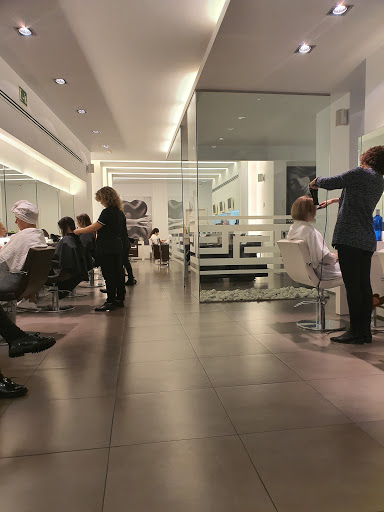 Aire's Peluquería y Beauty Plasencia en Plasencia, Cáceres‎