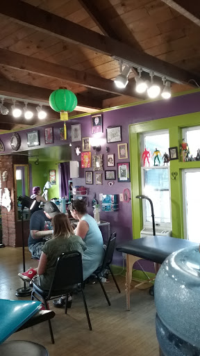 Tattoo Shop «Martian Arts Tattoo Studio», reviews and photos, 3352 SE Hawthorne Blvd, Portland, OR 97214, USA