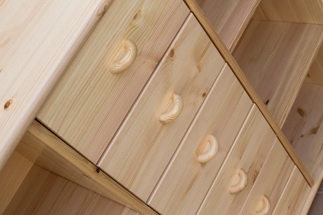 Konki Fenyőbútor (pinewood furniture) - Bútorbolt