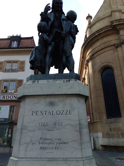 Statue Pestalozzi