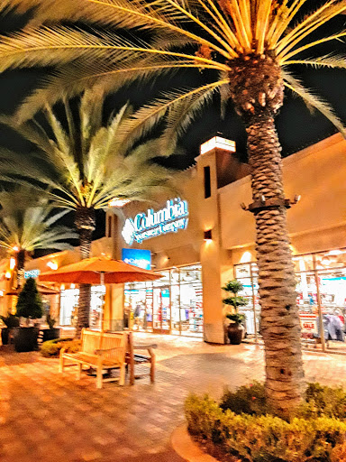 Sportswear Store «Columbia Sportswear Outlet Store», reviews and photos, 100 Citadel Dr #636, Commerce, CA 90040, USA