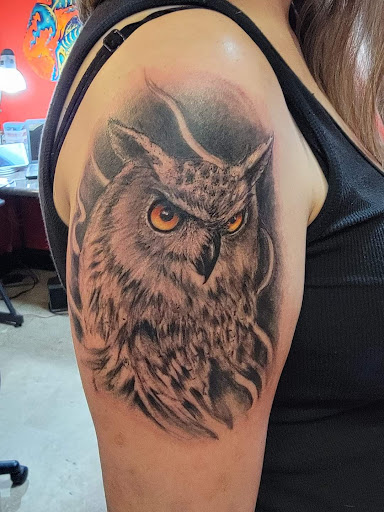 Tattoo Shop «Lucky Dice Tattoos Westgate», reviews and photos, 127 S Blackstock Rd, Spartanburg, SC 29301, USA