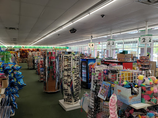 Dollar Store «Dollar Tree», reviews and photos, 6521 Sashabaw Rd, Village of Clarkston, MI 48346, USA
