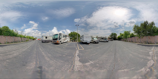 Self-Storage Facility «CubeSmart Self Storage», reviews and photos, 1080 Butterfield Rd, Mundelein, IL 60060, USA