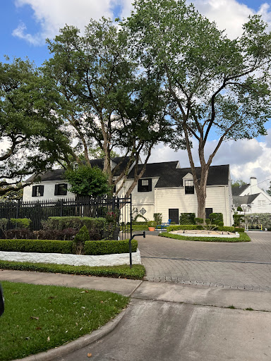 Computer Store «Apple Highland Village», reviews and photos, 4012 Westheimer Rd, Houston, TX 77027, USA