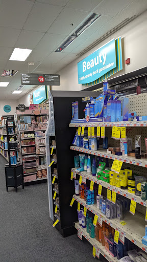 Convenience Store «CVS», reviews and photos, 24 Mamaroneck Ave, White Plains, NY 10601, USA