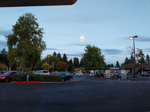 Supermarket «Lucky», reviews and photos, 776 Gravenstein Hwy N, Sebastopol, CA 95472, USA