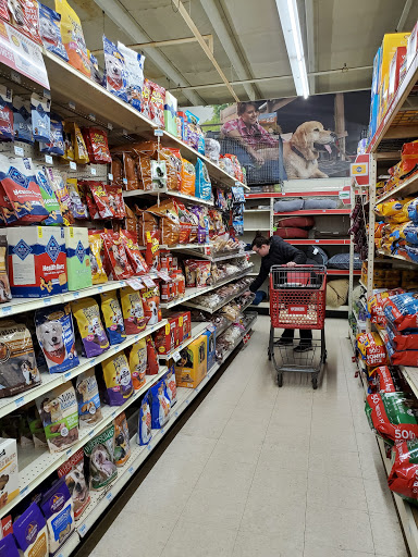 Home Improvement Store «Tractor Supply Co.», reviews and photos, 1550 Whitehall Rd, Muskegon, MI 49445, USA