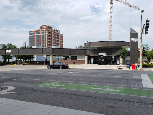 Currency exchange offices in Kansas City