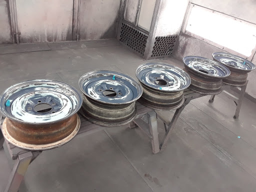 Auto Body Shop «Maaco Collision Repair & Auto Painting», reviews and photos, 3308 E Pioneer Pkwy, Arlington, TX 76010, USA