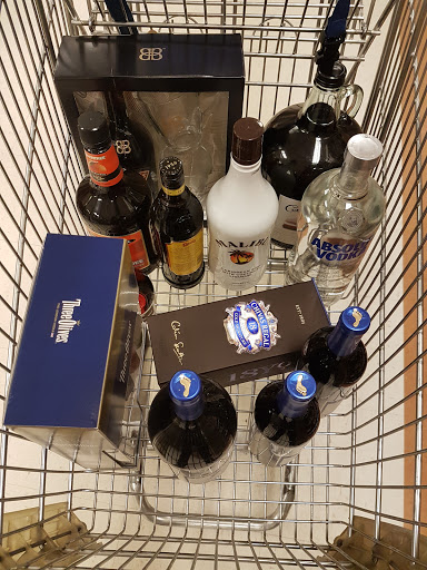 State Liquor Store «NH Liquor & Wine Outlet», reviews and photos, 68 Elm St, Manchester, NH 03103, USA