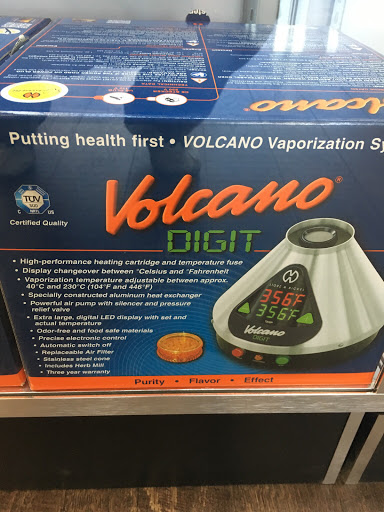 Vaporizer Store «HoneyComb HideOut Smoke Shop», reviews and photos, 467 E Plumb Ln, Reno, NV 89502, USA