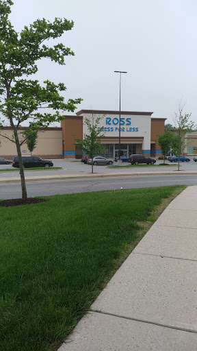 Clothing Store «Ross Dress for Less», reviews and photos, 2500 Gwynns Falls Pkwy, Baltimore, MD 21216, USA
